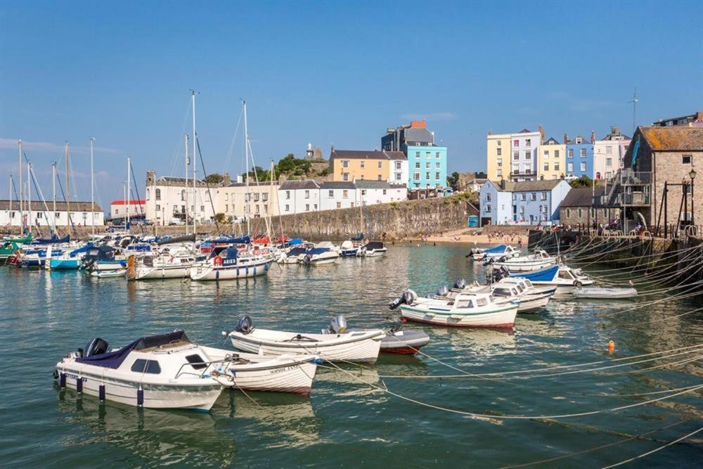 2 Bed In Tenby Fb219 Esterno foto