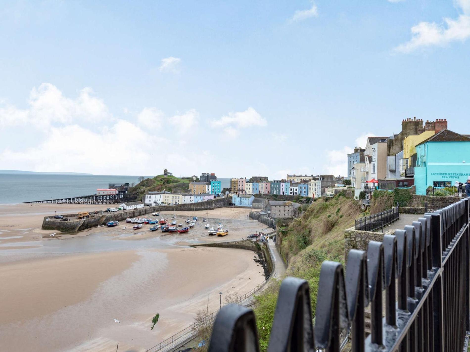 2 Bed In Tenby Fb219 Esterno foto